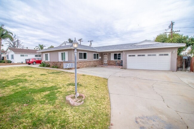 23 N Michigan St in Redlands, CA - Building Photo - Building Photo