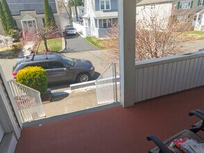 296 Alexander Ave in Bridgeport, CT - Building Photo - Building Photo
