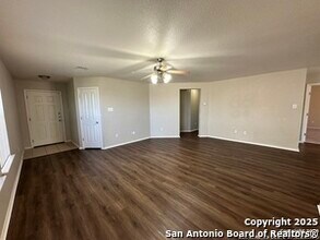 193 Corral Fence in Cibolo, TX - Building Photo - Building Photo