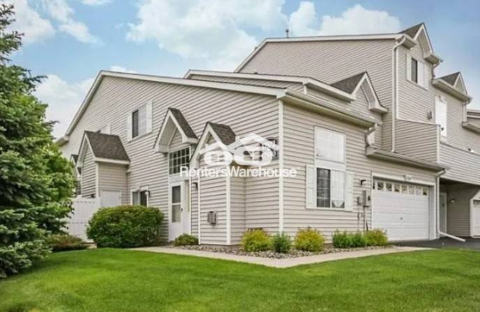 17580 Haralson Dr in Eden Prairie, MN - Building Photo