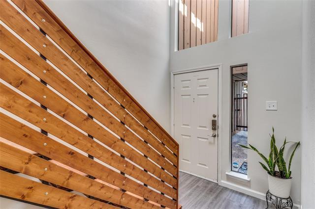 3112 Pin Oak Ct in Farmers Branch, TX - Building Photo - Building Photo