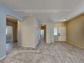 13779 W Maui Ln in Surprise, AZ - Building Photo - Building Photo