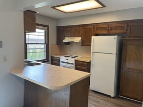 9131 E 85th Pl in Raytown, MO - Building Photo - Building Photo