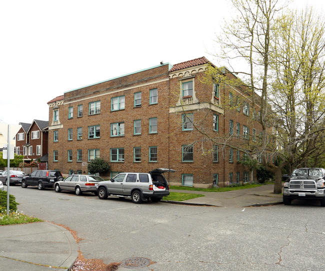 Lauren May Apartments in Seattle, WA - Building Photo - Building Photo