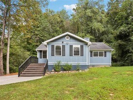 1918 W Kimberly Rd SW in Atlanta, GA - Building Photo