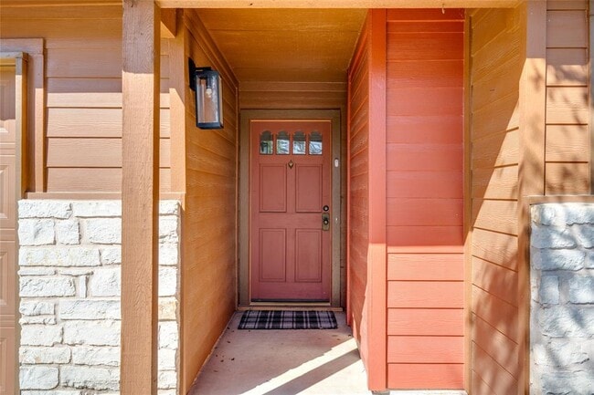6936 Chinook Dr in Austin, TX - Building Photo - Building Photo