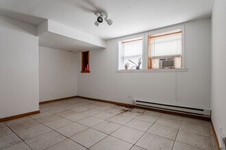 2622 W Gunnison St in Chicago, IL - Building Photo - Building Photo