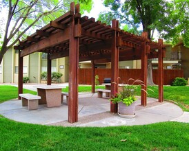 North Park Apartments in Albuquerque, NM - Building Photo - Building Photo