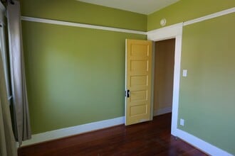 115 E Jefferson in Pomona, CA - Foto de edificio - Building Photo