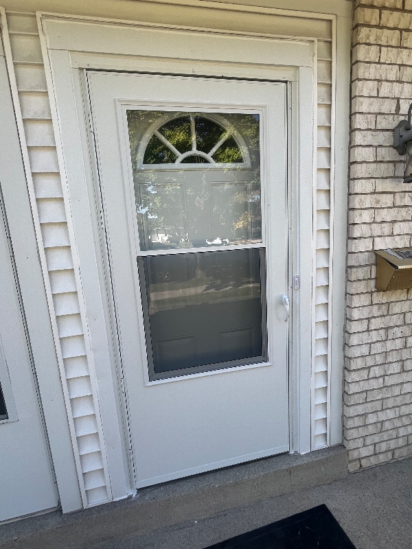 2 S Grand Ave in Waukesha, WI - Building Photo - Building Photo