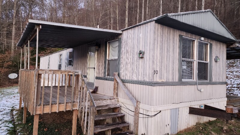 90 Bud Rd in Leicester, NC - Foto de edificio