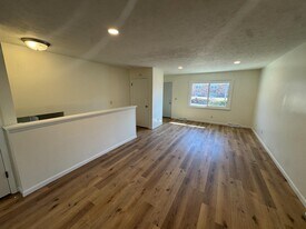 208 Lindell Dr in Normal, IL - Building Photo