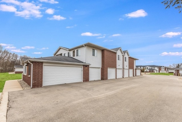 8055 Lexington Pl, Unit 2 in Pleasant Prairie, WI - Building Photo - Building Photo