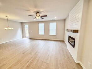 714 Smokey Quartz Wy in Kennesaw, GA - Building Photo - Building Photo