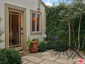 1730 Monterey Rd in South Pasadena, CA - Building Photo - Building Photo