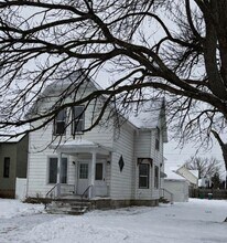 1506 Mary St in Marinette, WI - Building Photo - Building Photo