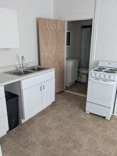 303 S 5th St, Unit 13 in Klamath Falls, OR - Building Photo - Building Photo