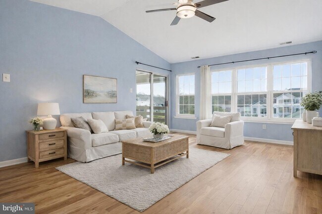 14303 Cornerstone Dr in Morrisville, PA - Foto de edificio - Building Photo