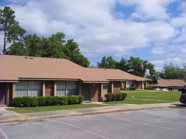 Riverview Place Apartments in Pensacola, FL - Foto de edificio