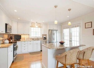207 Jefferson Ave in Island Park, NY - Building Photo - Building Photo