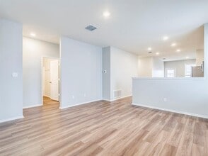 388 Begonia St in Buda, TX - Building Photo - Building Photo