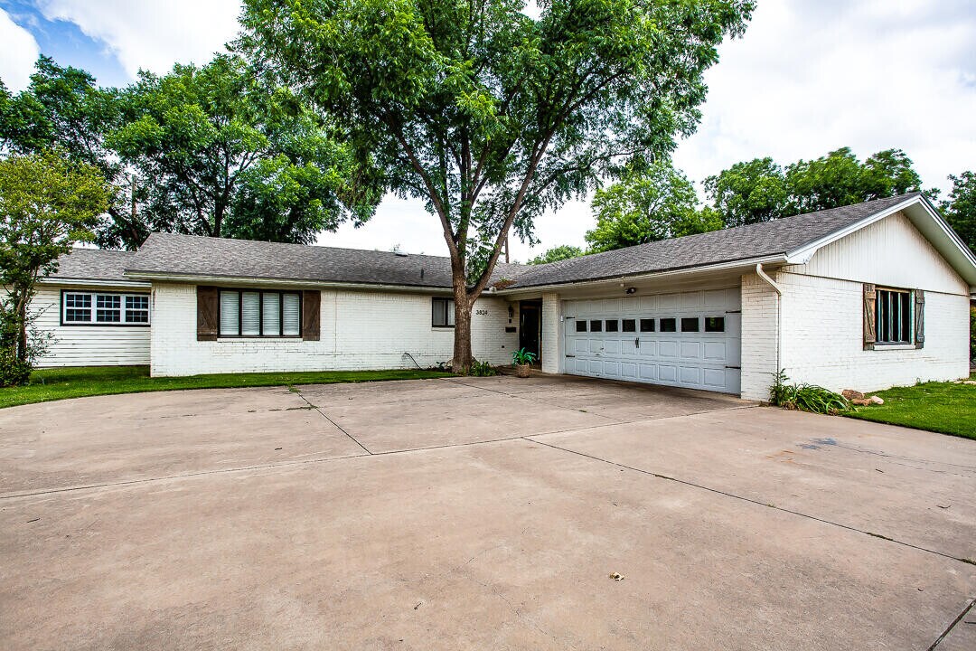3824 64th Dr in Lubbock, TX - Building Photo