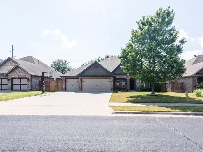 property at 1613 NE Rock St