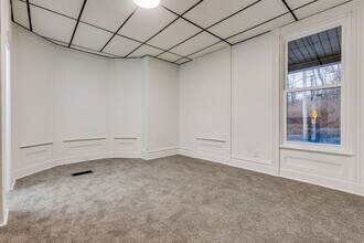 238 Hazelwood Ave-Unit -#2 in Pittsburgh, PA - Foto de edificio - Building Photo