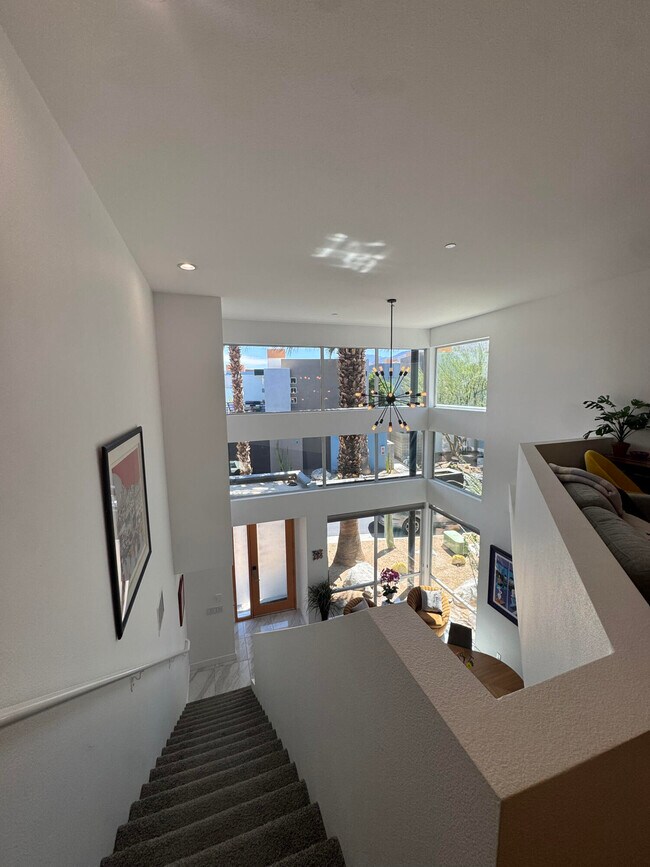 302 Breeze Loop in Palm Springs, CA - Building Photo - Building Photo