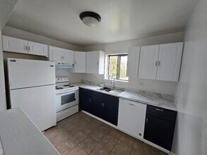 1840 Goodwin Dr in Palatine, IL - Building Photo - Building Photo