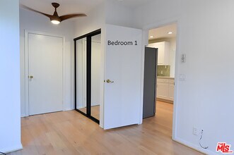 424 Ocean Park Blvd, Unit 1 in Santa Monica, CA - Foto de edificio - Building Photo