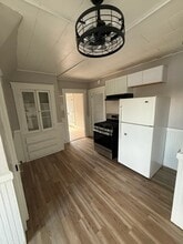 317 Clinton St in New Britain, CT - Building Photo - Building Photo