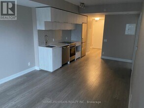 181 Dundas St E in Toronto, ON - Building Photo - Building Photo