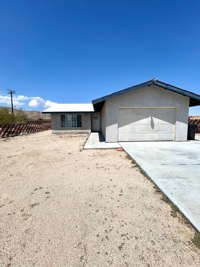 property at 6598 Mojave Ave