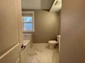 115 Spadina Ave in Hamilton, ON - Building Photo - Building Photo