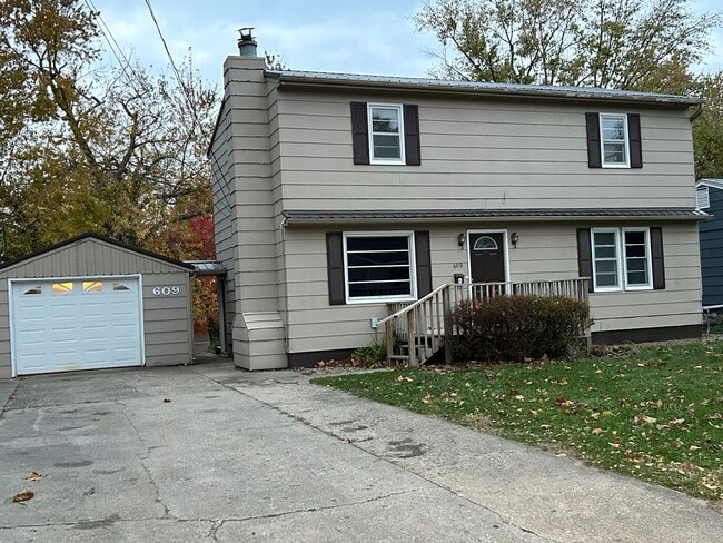 property at 609 E 14th St N