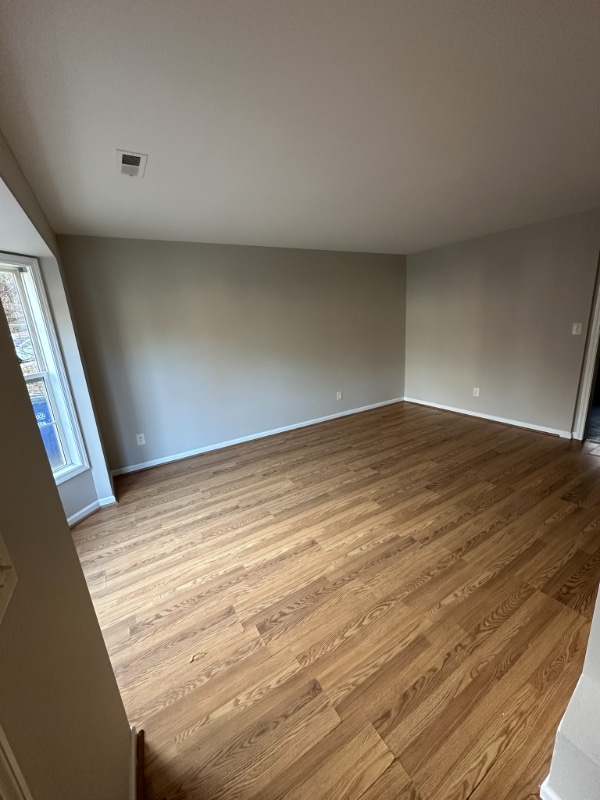 833 Brickwood Ct in Winston-Salem, NC - Foto de edificio - Building Photo