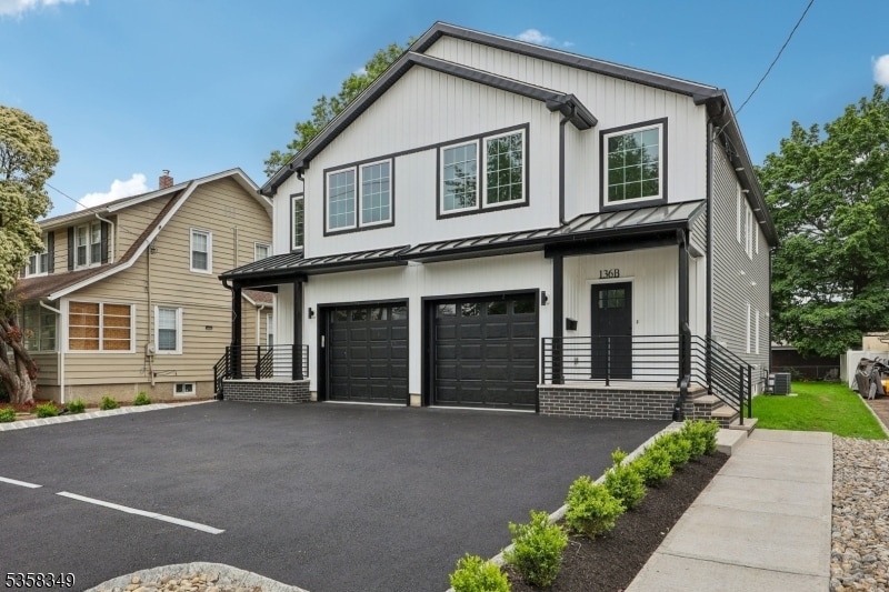 136 Cedar Ave in Hawthorne, NJ - Building Photo