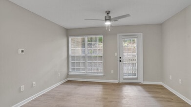 LYNX Gate City in Greensboro, NC - Building Photo - Building Photo