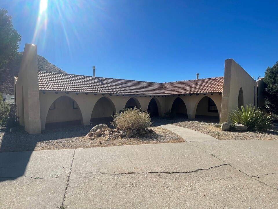 13620 Cedarbrook Ave NE in Albuquerque, NM - Building Photo