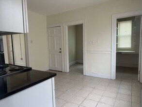 230 Enfield St in Hartford, CT - Building Photo - Building Photo