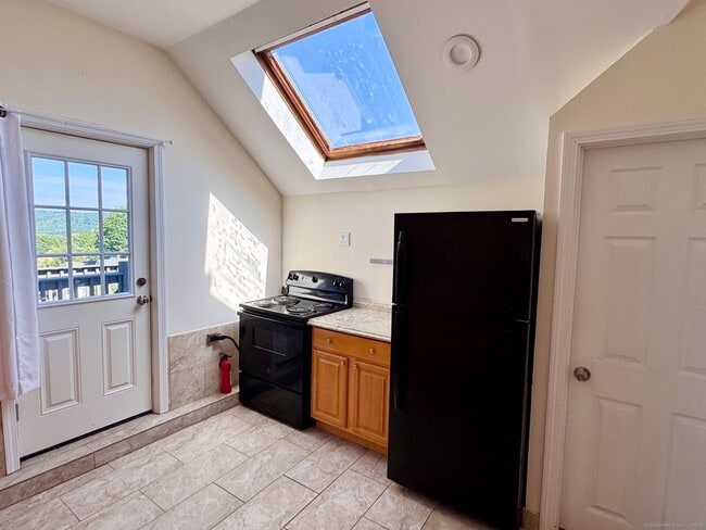 180 Funston Ave
