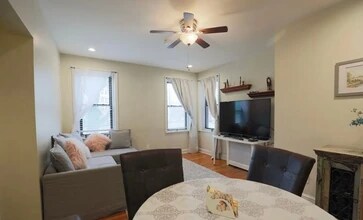 1404 Commonwealth Ave, Unit 5 in Boston, MA - Building Photo - Building Photo