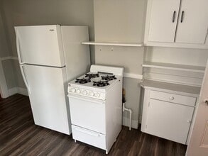 67 North Beacon St, Unit R in Watertown, MA - Foto de edificio - Building Photo