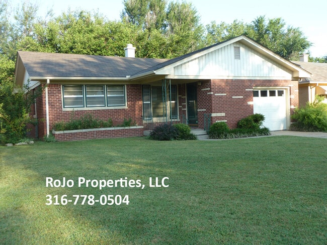 property at 1741 S Windsor Rd