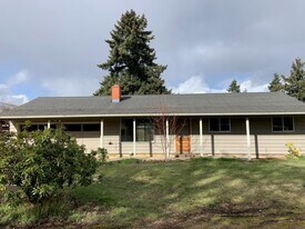 1179 N Park Ave in Eugene, OR - Building Photo