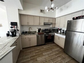 2331 W Horatio St in Tampa, FL - Building Photo - Building Photo