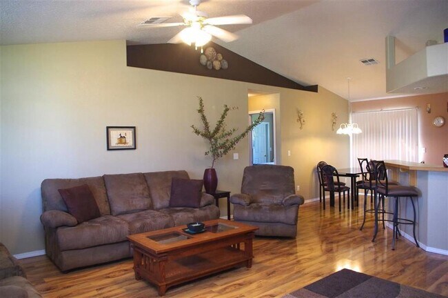 2503 E Montana Ave in Nampa, ID - Building Photo - Building Photo