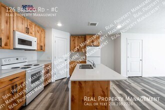 126 Briscoe Rd in Chubbuck, ID - Building Photo - Building Photo