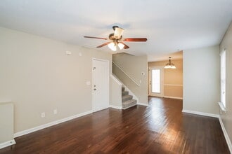 274 Bill Stewart Blvd in La Vergne, TN - Building Photo - Building Photo